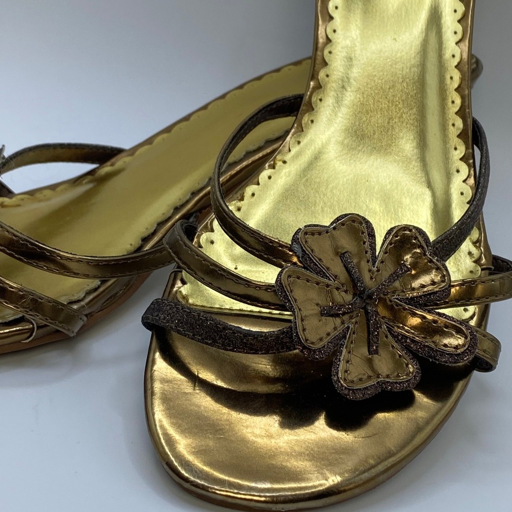 Y2K Metallic Gold Floral Applique Strappy Statement Kitten Heel Girly 2000s -8.5